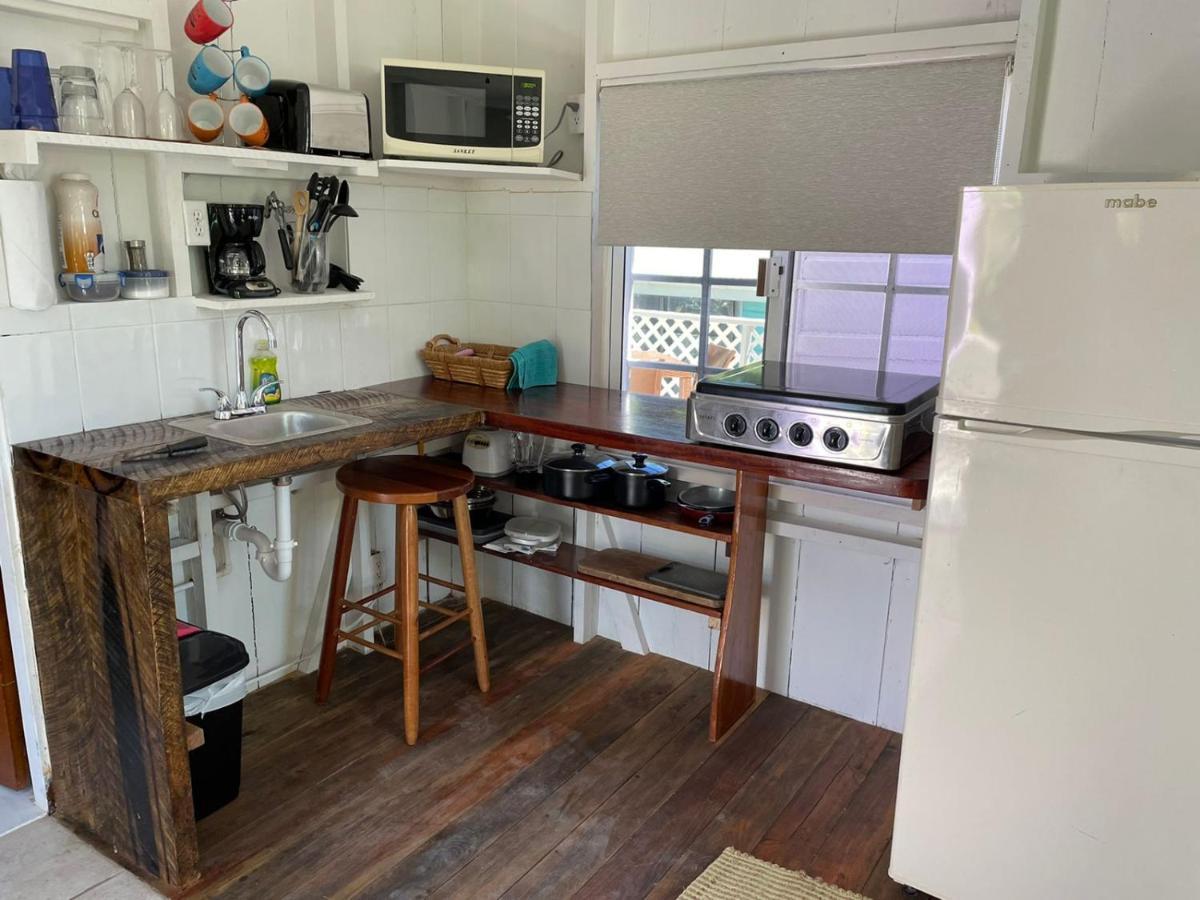 Hummingbirds Cabins 库尔克岛 外观 照片