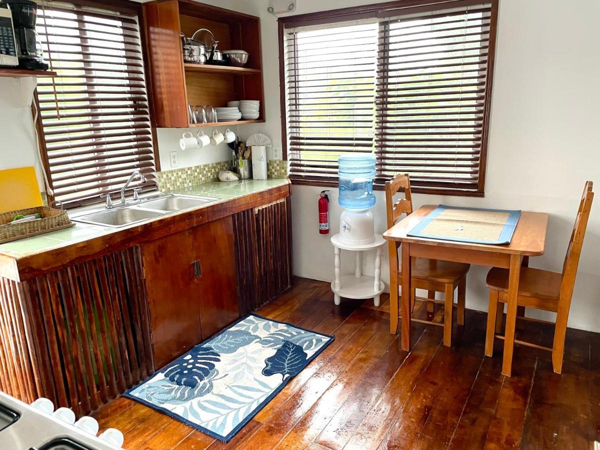Hummingbirds Cabins 库尔克岛 外观 照片