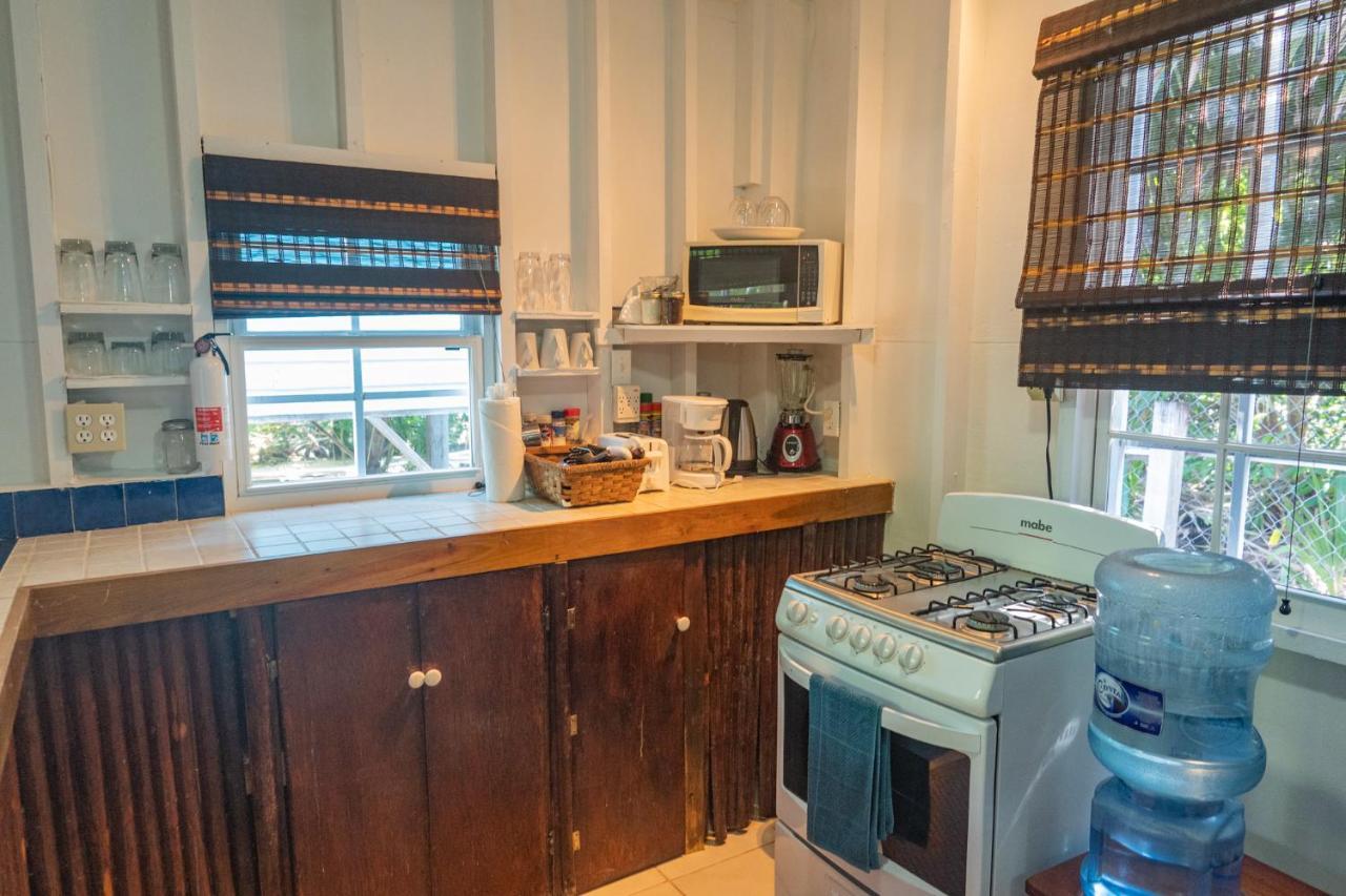 Hummingbirds Cabins 库尔克岛 外观 照片